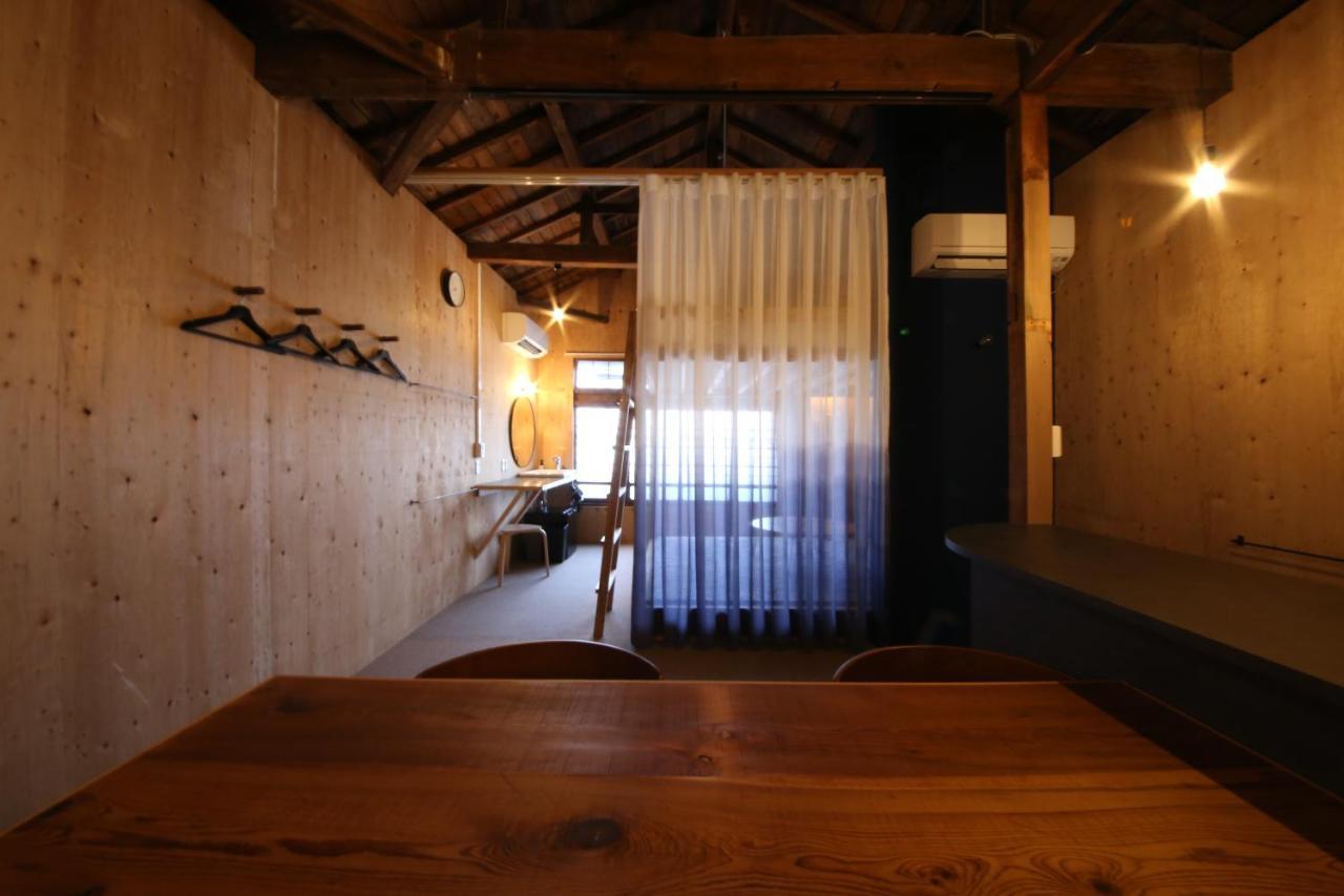 まちの別邸 緝 Shu Hostel Kochi  Exterior foto